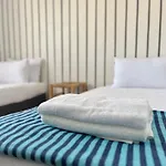 Large Stylish Condo Central Gueliz With Pool Access
