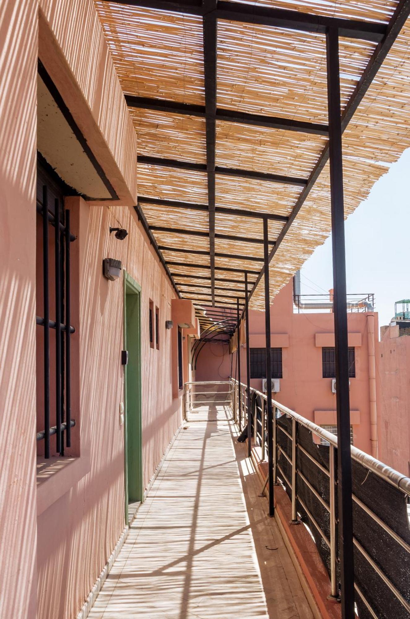 Large Stylish Gueliz With Pool Access Appartement Marrakesh