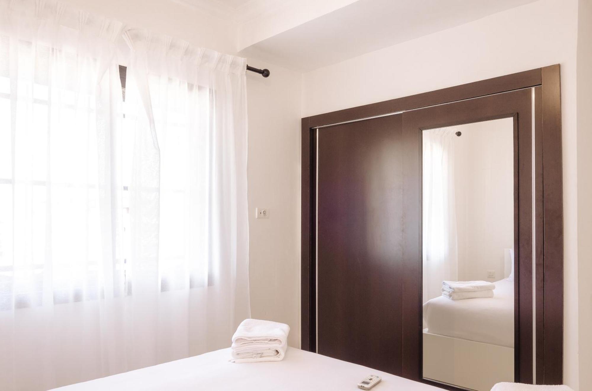 Large Stylish Gueliz With Pool Access Appartement Marrakesh