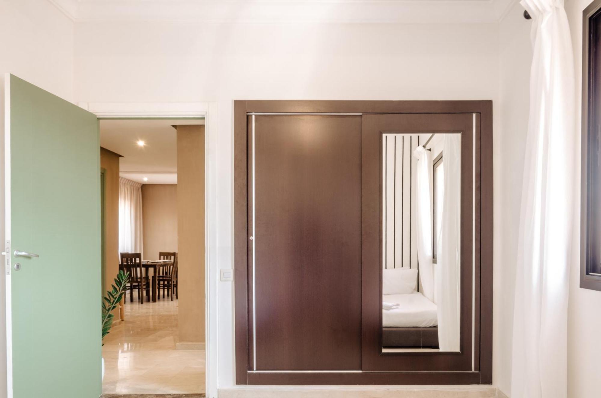 Appartement Large Stylish Gueliz With Pool Access Marrakesh