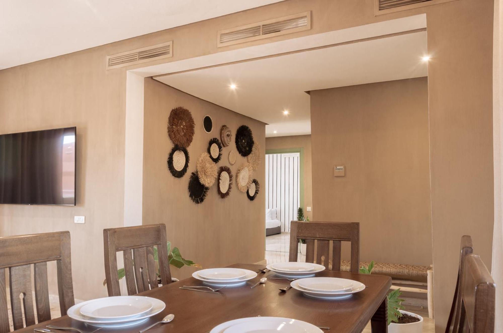 Large Stylish Gueliz With Pool Access Appartement *